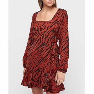 Express tiger print mini dress size XS long sleeve